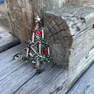 Antique Vintage Weiss 5 Candle Christmas Tree Pin Brooch